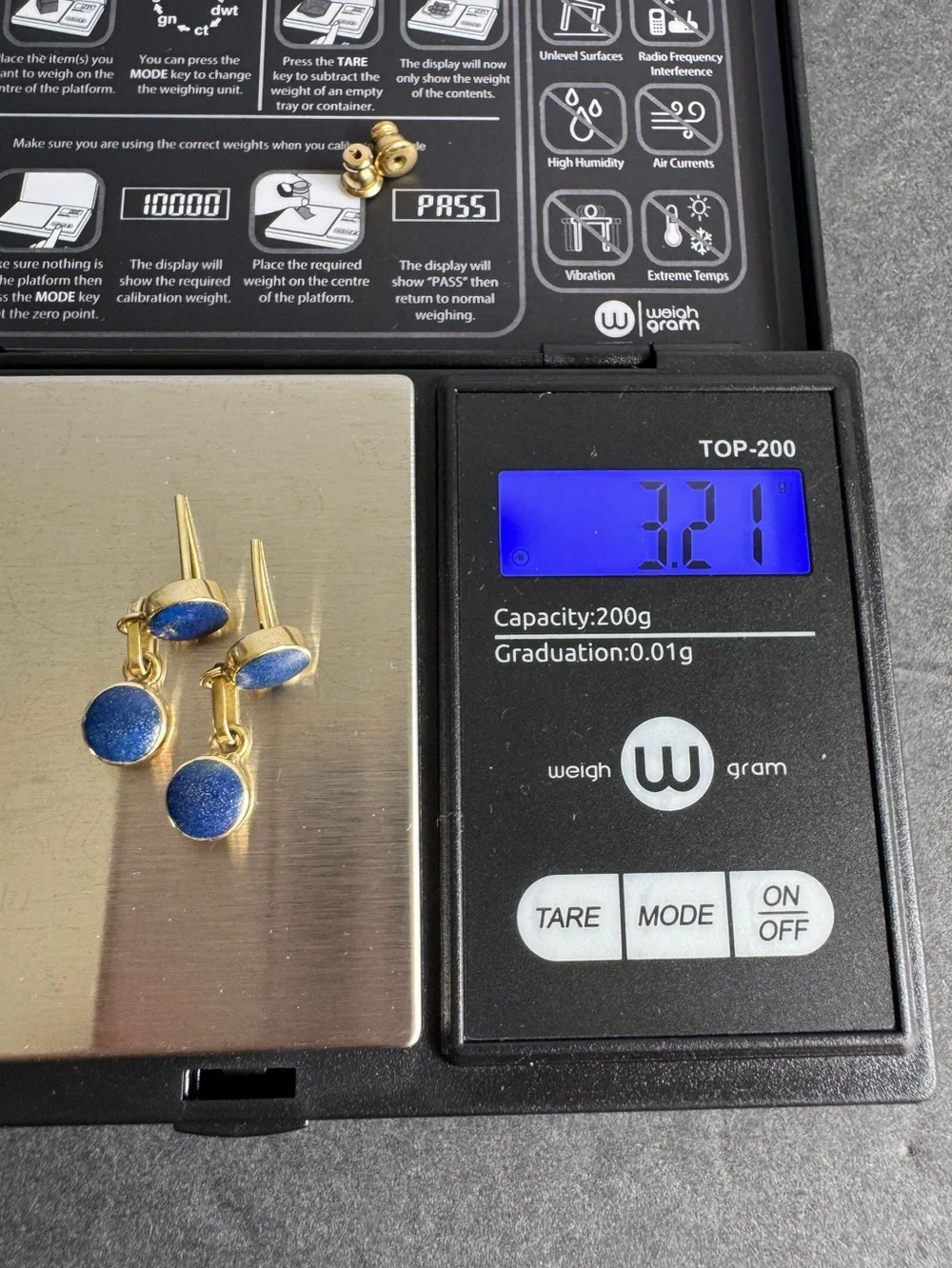 Vintage 14K Gold Earrings Lapis Lazuli Pierced Drop Stud Minimalist‎ Dainty